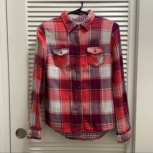 100% cotton, double layer, extremely soft shirt